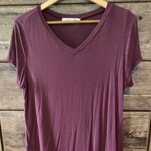 Latched Mama V-Neck Boyfriend Nursing Tee